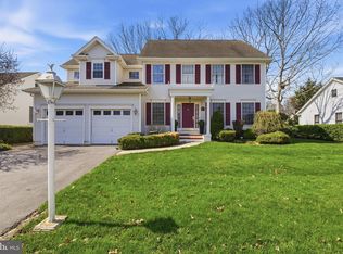 352 Chestnut Dr, Manahawkin, NJ 08050