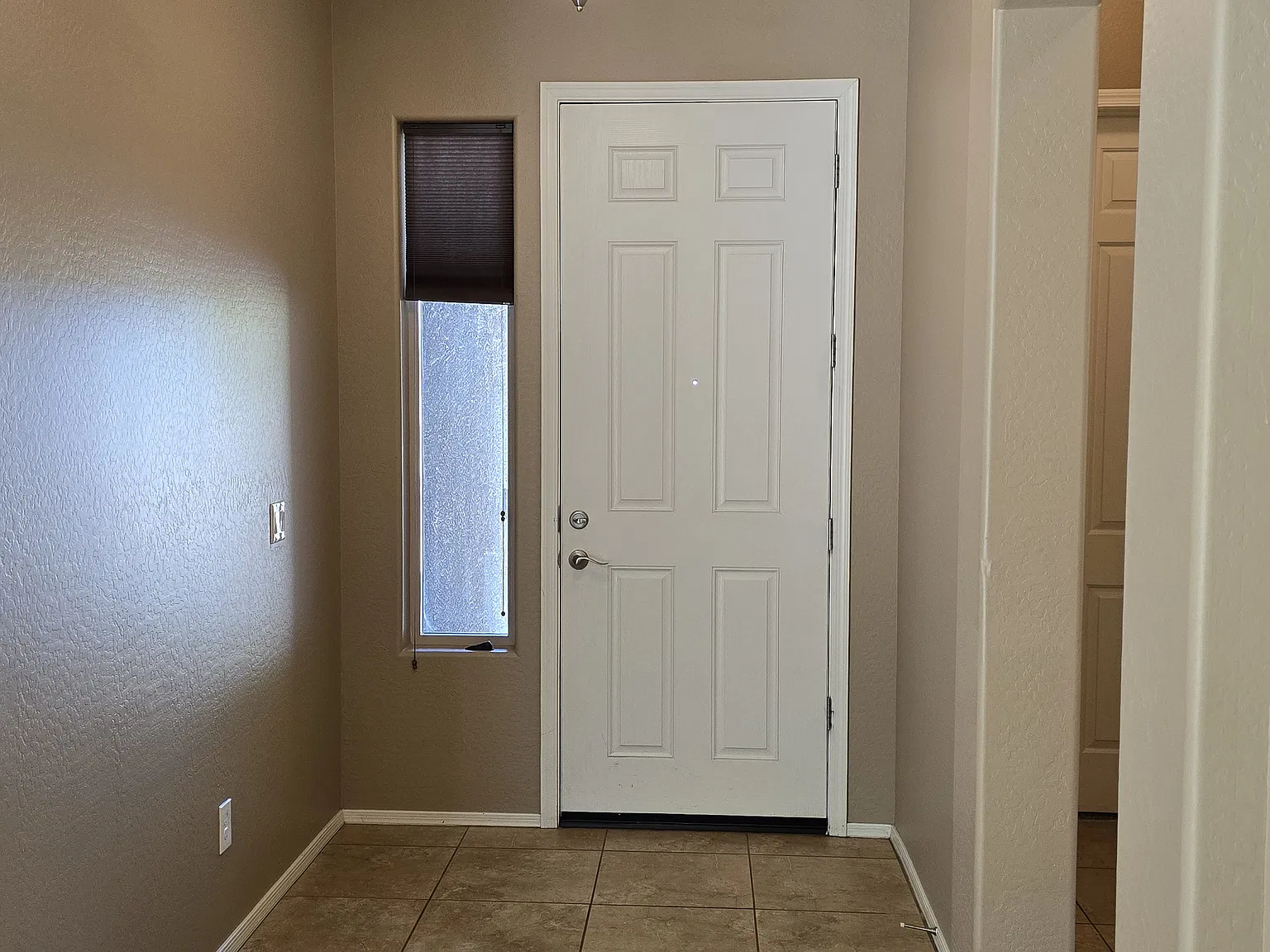 3 bed, 1679 sqft, $2,650 — Photo 1
