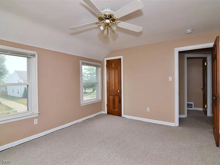 1408 Winston Rd — Photo 22