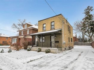 18 McLaughlin Blvd, Oshawa, ON L1G 2N8