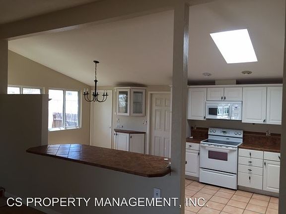 2nd image of 3325 Dorchester Dr