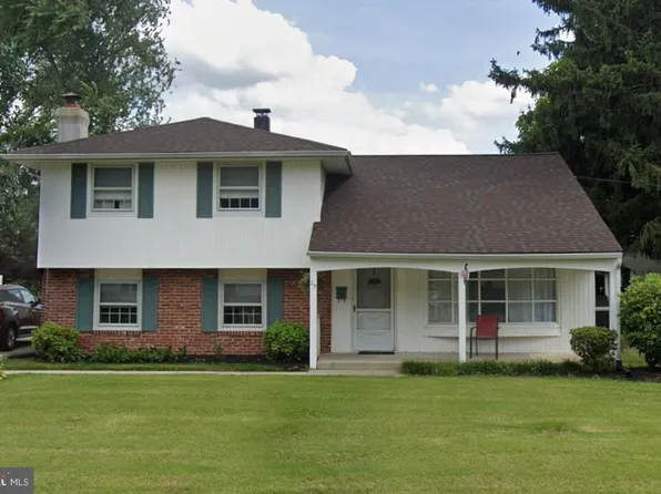 25 Fairmount Dr, Glassboro, NJ 08028