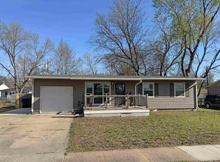 5212 SW 28th St, Topeka, KS 66614