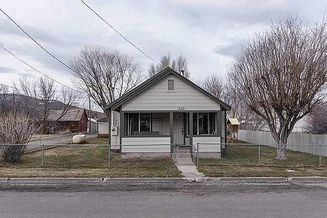 1st image of 625 1st St