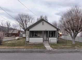 625 1st St, Loyalton, CA 96118