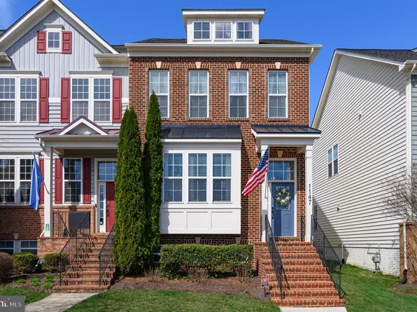 1147 Potomac View Pkwy, Brunswick, MD 21716