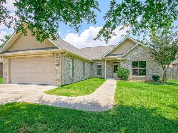 11401 Autumn Brook Dr, Ponchatoula, LA 70454