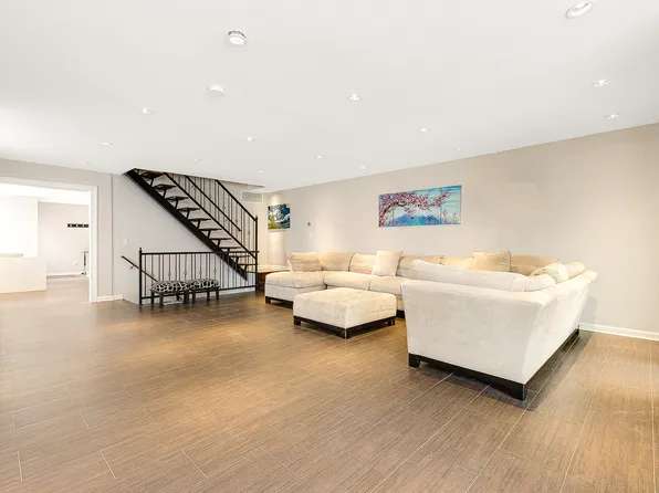 58-10 83rd Place image 5 of 36