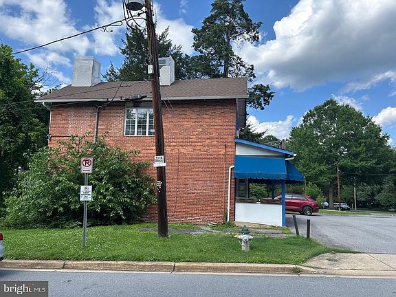 3rd image of 4840-4842 Western Ave