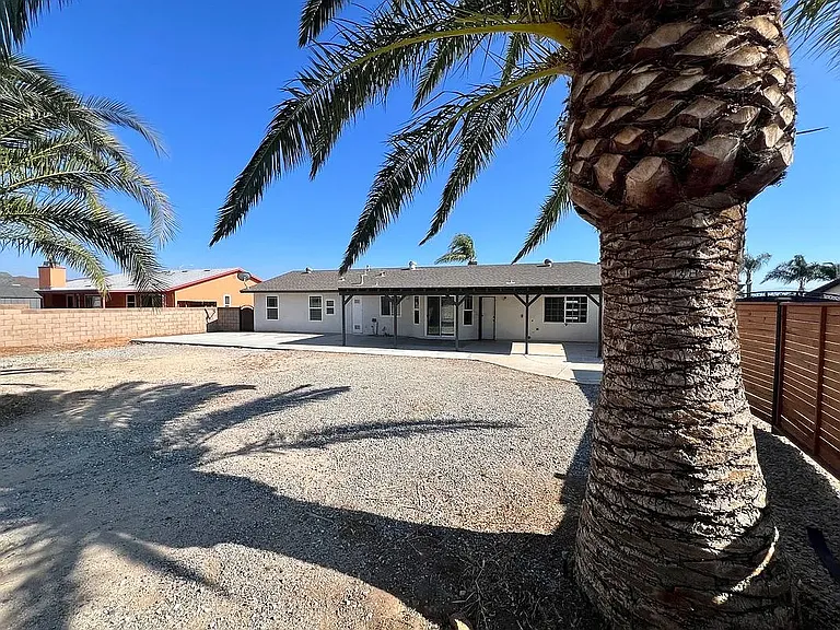 8335 Stonewood Ln — Photo 11