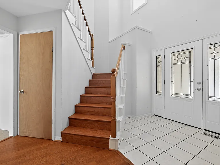 2810 Gill Ave — Photo 8