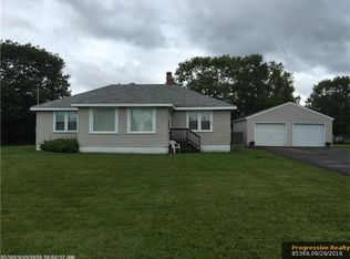 27 Woodland Rd, Caribou, ME 04736