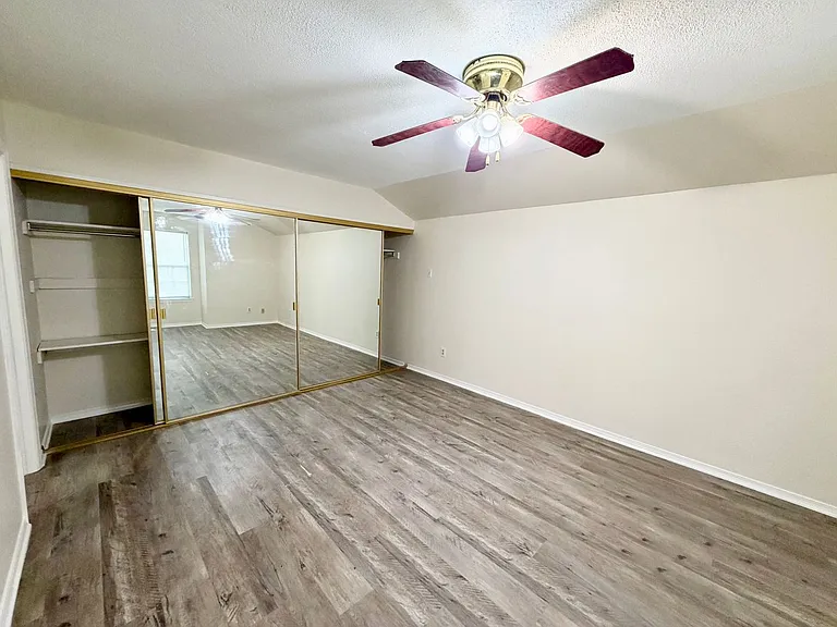 3825 Kimberly Dr — Photo 10