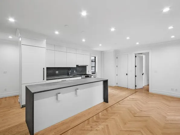 24-39 38th Street #B7B8, Astoria, NY 11103