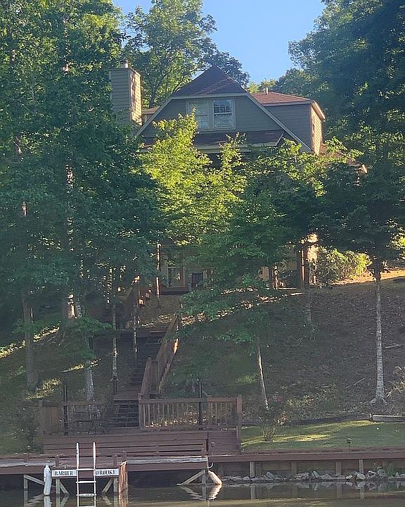 1st image of 154 Falling Water Dr