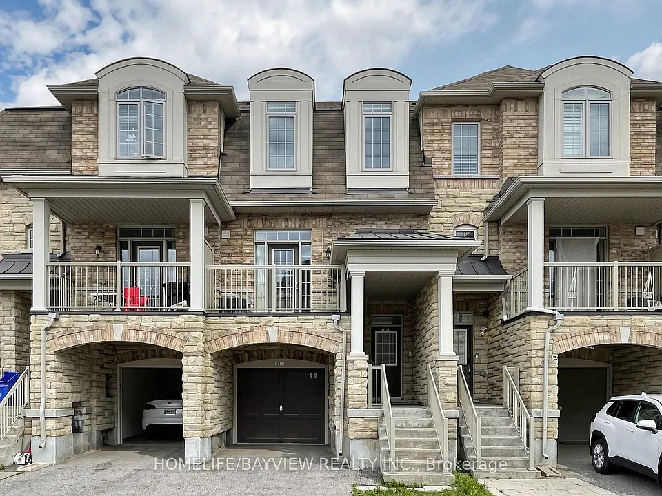 10981 Woodbine Ave