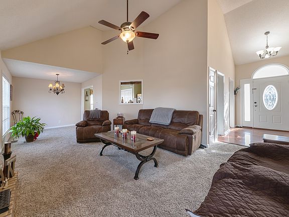 2nd image of 1177 Connemara Way