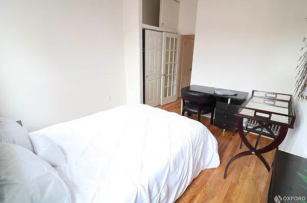 Rented by Oxford Property Group | media 11