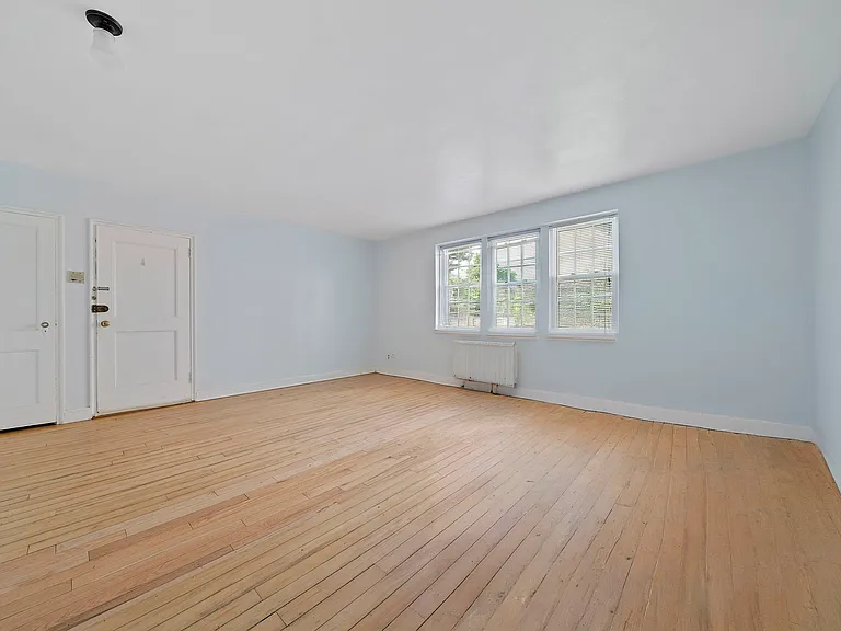 5 Dexter St #4 — Photo 5