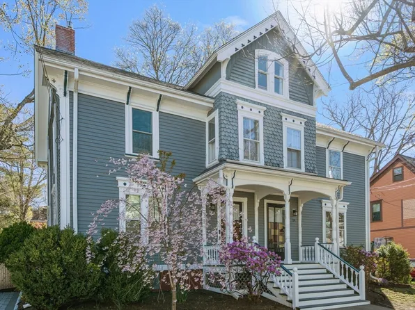 24 Otis St #24, Watertown, MA 02472