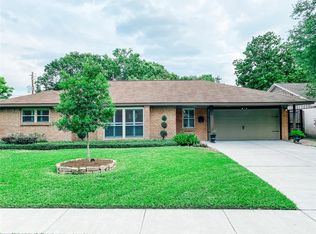 5323 Redstart St, Houston, TX 77096