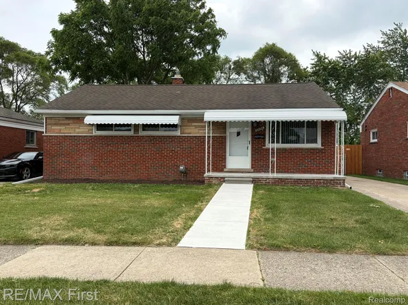 25184 Collingwood St, Roseville, MI 48066