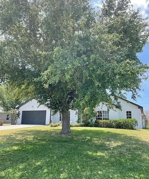 3806 SW 15th Pl — Photo 4
