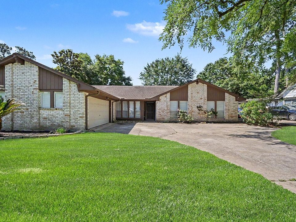 1st image of 17419 Cassina Dr
