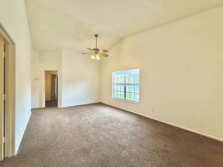 599 Capistrano Ct — Photo 13
