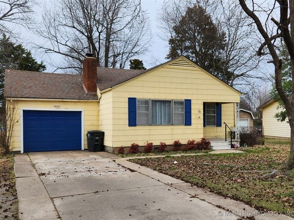 15 Irving St, Pryor, OK 74361