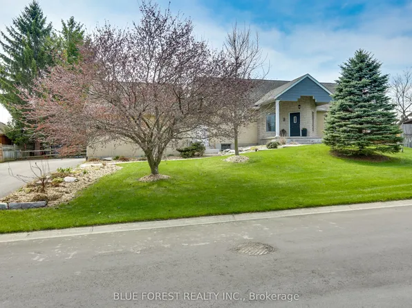 58 Aberdeen Dr, Middlesex Centre, ON N0M 2A0