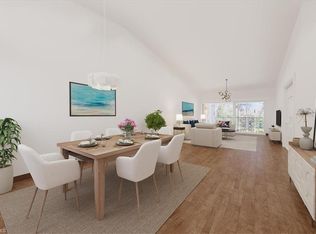 2285 Hidden Lake Dr #6, Naples, FL 34112