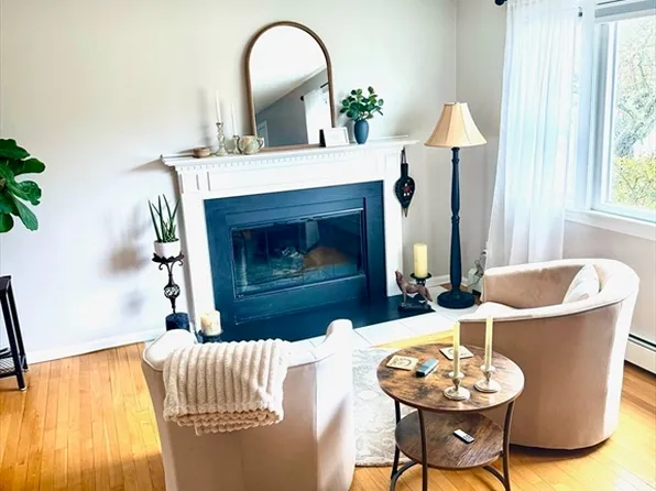 57 Stafford St #F, Plymouth, MA 02360