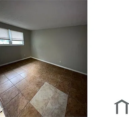 2851 Sophia St #7 — Photo 6