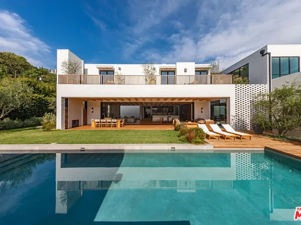 1307 N Doheny Dr, Los Angeles, CA 90069