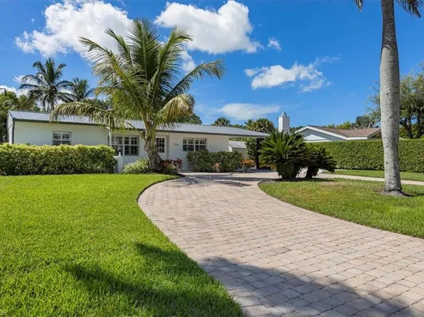 1236 13th Ave N, Naples, FL 34102