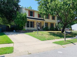 8022 Bosley Ct, Glen Burnie, MD 21061