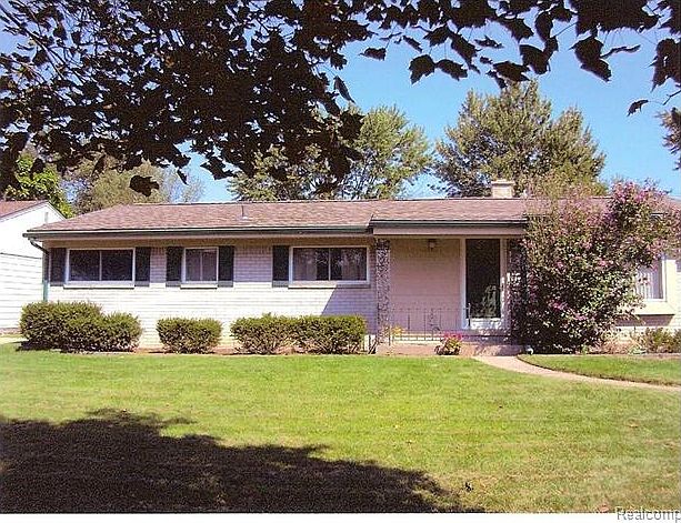 1st image of 1420 Dundee Dr