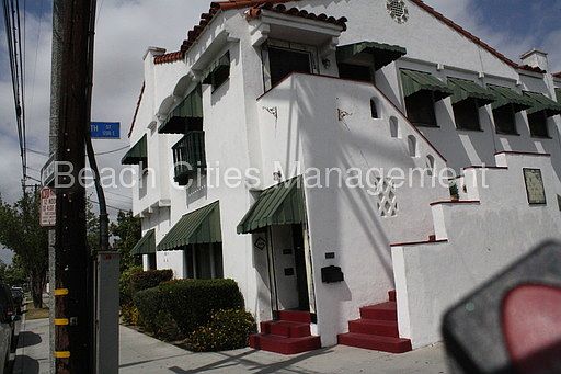 Building Photo 3