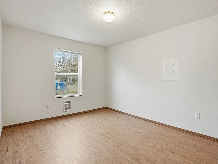 13221 E 31st Ct — Photo 14