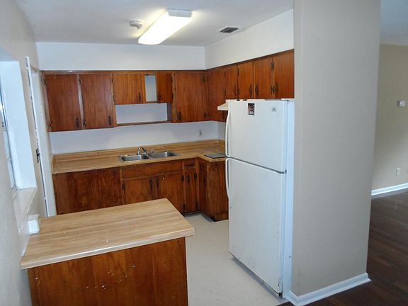 5th image of 2228 SE 44th Ter