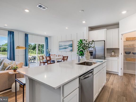 6th image of this home
