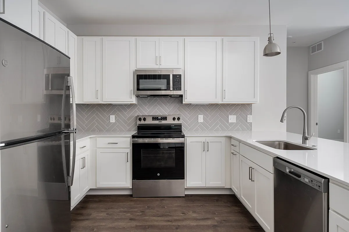 Building Photo - Knob Hill Apartments