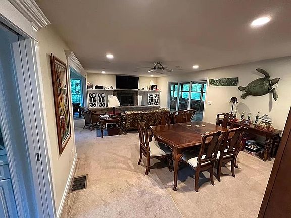 5th image of 104 Tecumseh Park Pl