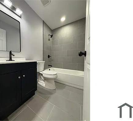1354 Girard St NW #A — Photo 5