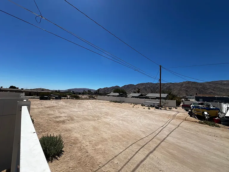 72061-72067 Joshua Dr — Photo 11