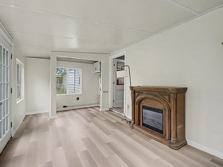 3324 Ainsworth Dr — Photo 24