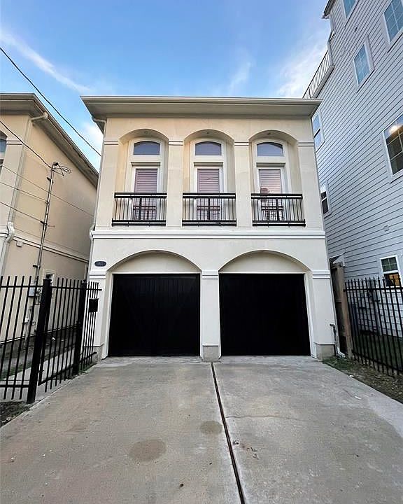 1st image of 5517 Petty St