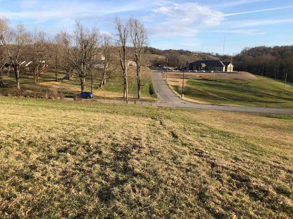 121 McClellan Rd, Philippi, WV 26416