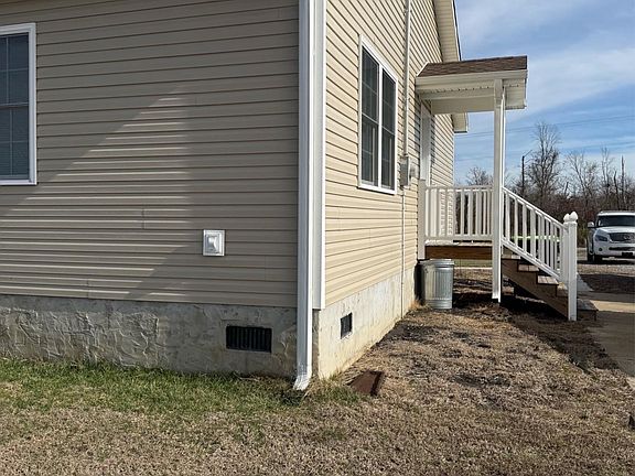 5th image of 340 Jones Keeney Rd